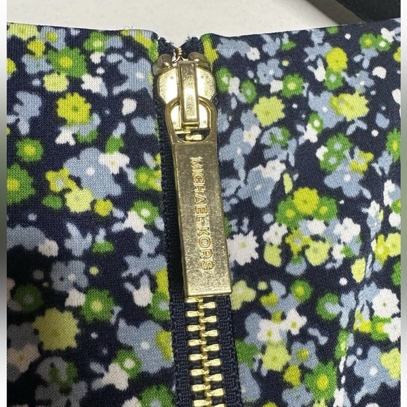 Michael Kors Women’s Small Floral Print Tiered Ruffle Dress Boho Flowy sundress - Picture 7 of 8